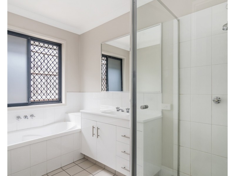 18 Grampian Street, Springfield Lakes QLD 4300