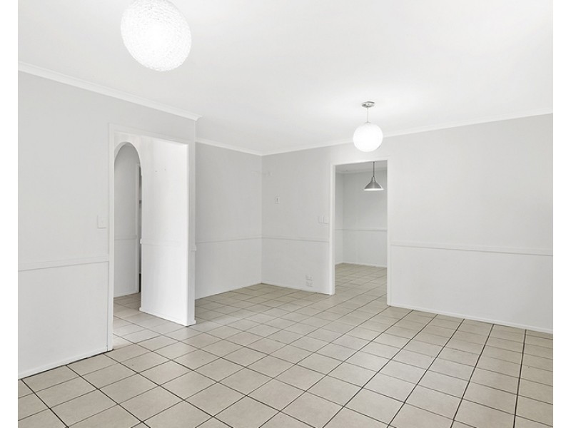 5 Sylvia Street, Loganlea QLD 4131