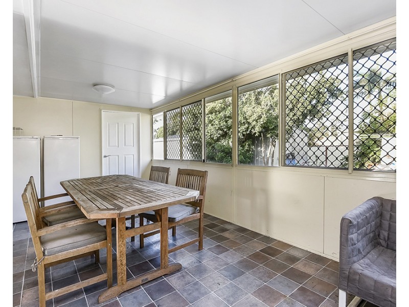 12 Whiteman Street, Crestmead QLD 4132