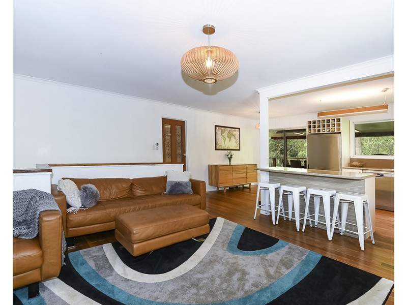 27 Sherwood Crescent, Daisy Hill QLD 4127