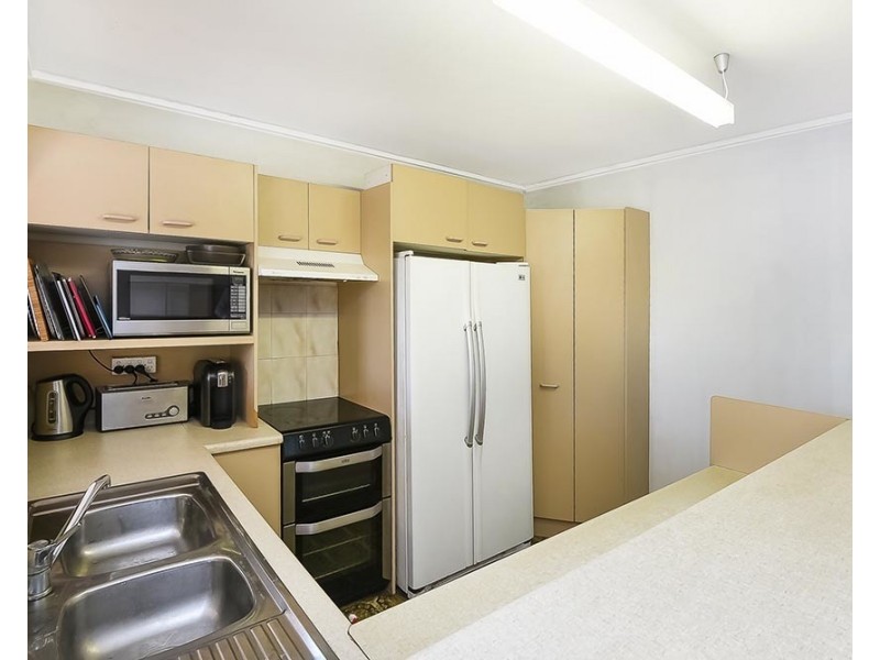 8 Mikaga Court, Woodridge QLD 4114