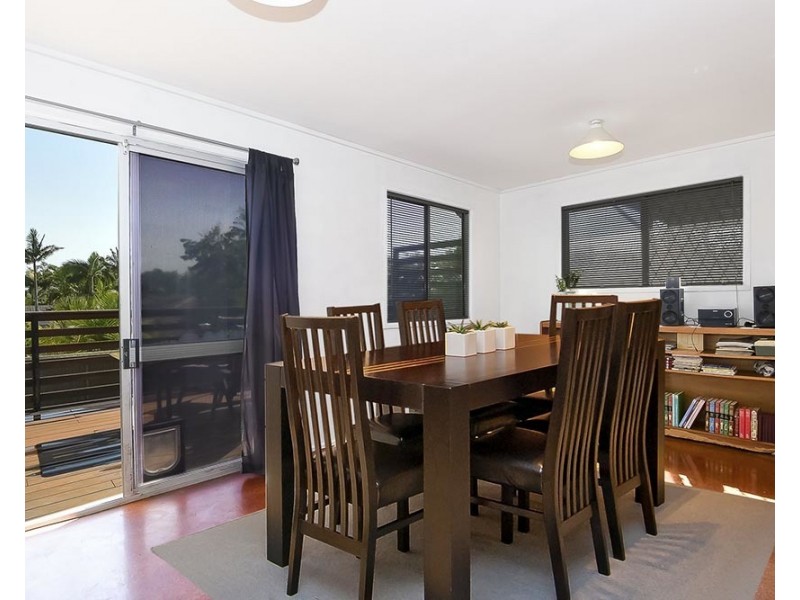 8 Mikaga Court, Woodridge QLD 4114