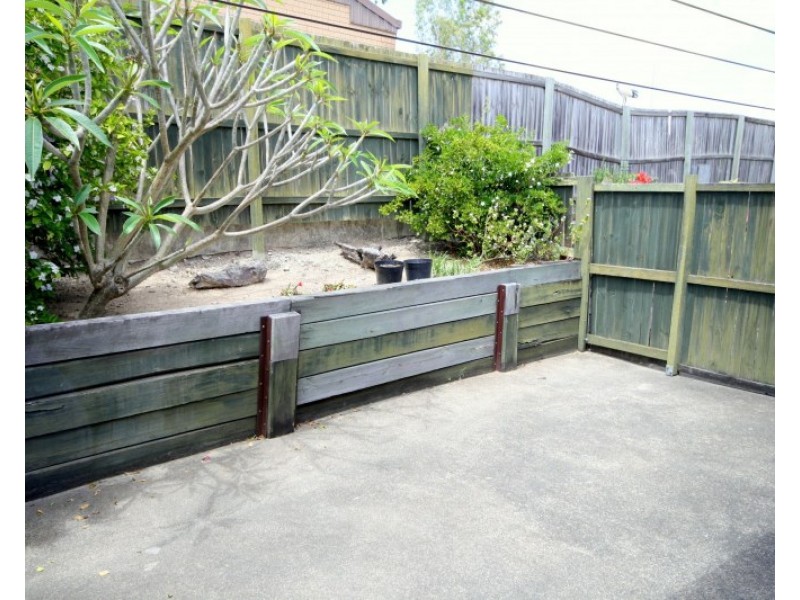 2/158 Main Street, Beenleigh QLD 4207