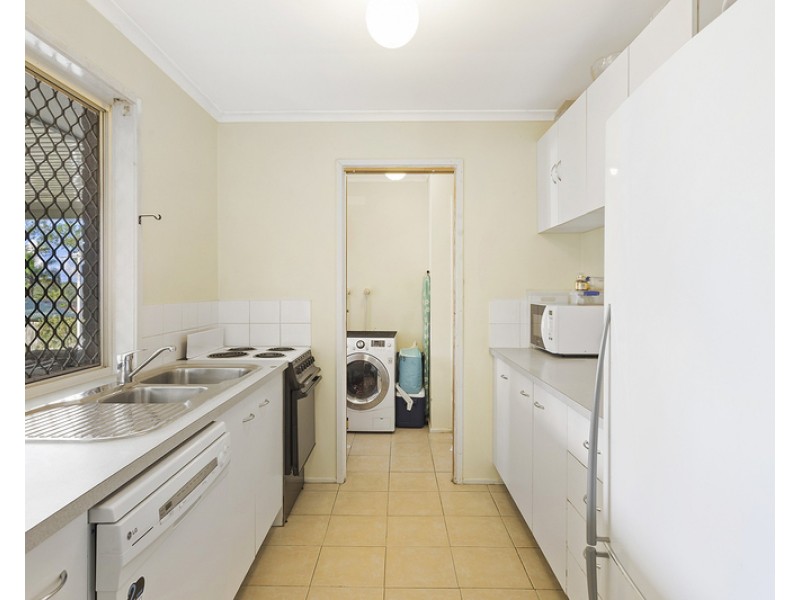 3 Sussanah Terrace, Edens Landing QLD 4207