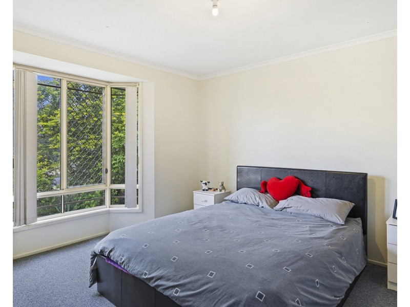 3 Sussanah Terrace, Edens Landing QLD 4207