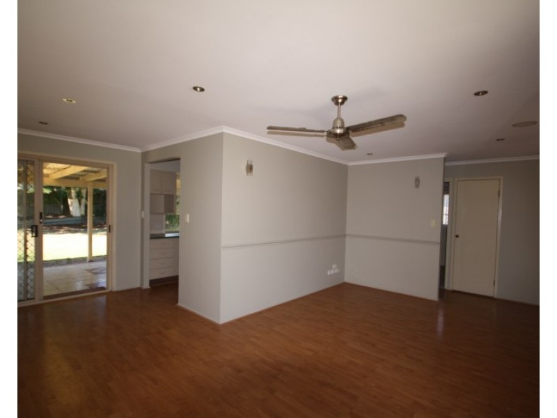 8 Diamantina Street, Hillcrest QLD 4118