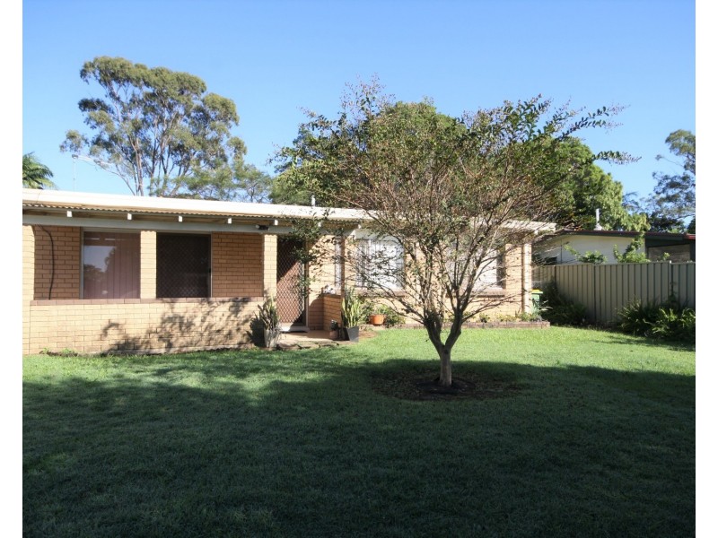 16 Skyline Drive, Kingston QLD 4114