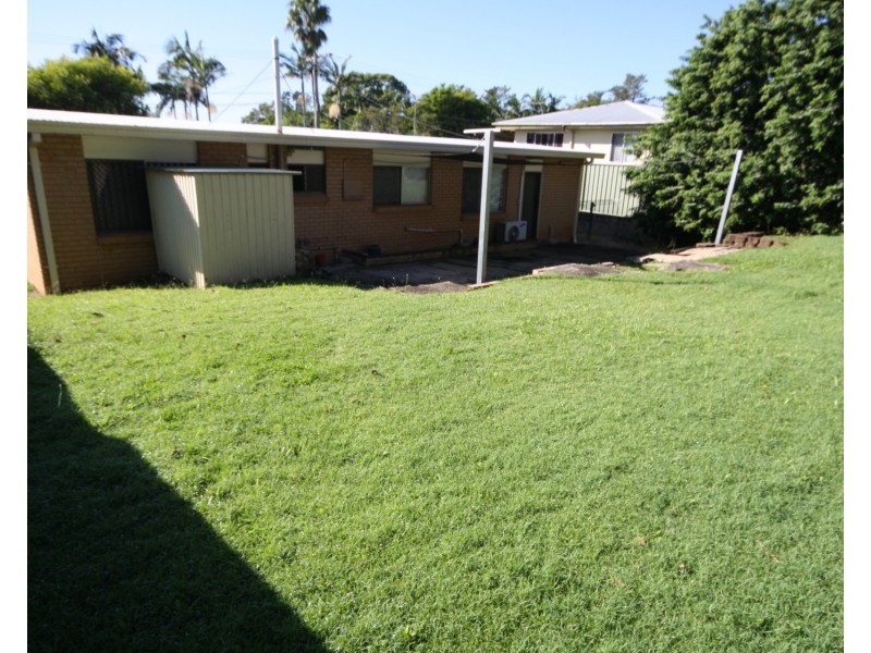 16 Skyline Drive, Kingston QLD 4114