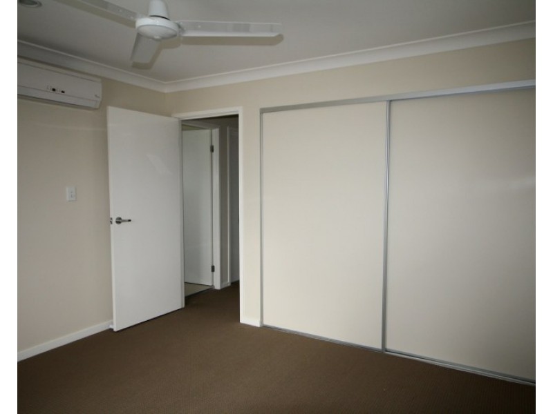 1/54 Sanctuary Parkway, Waterford QLD 4133