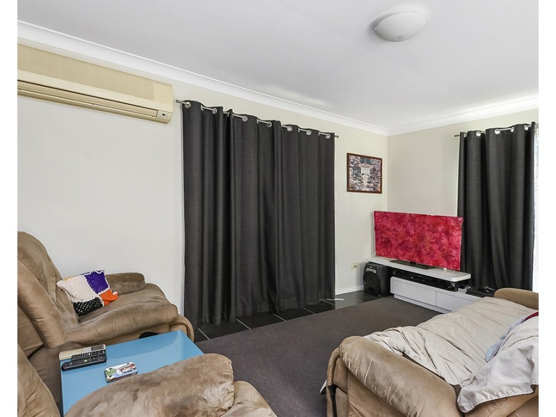 17 Fenwood Close, Boronia Heights QLD 4124