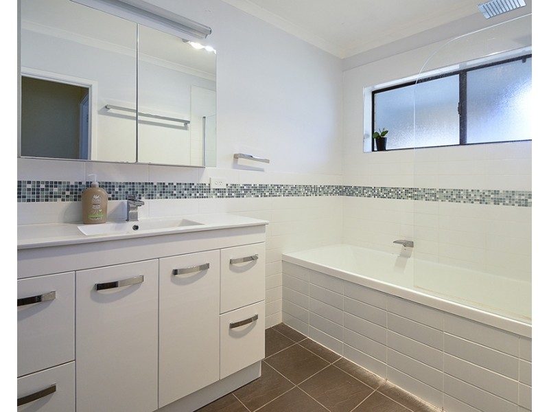 2 Nerissa Court, Underwood QLD 4119