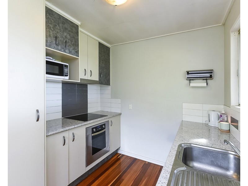 5 Edith Street, Kingston QLD 4114