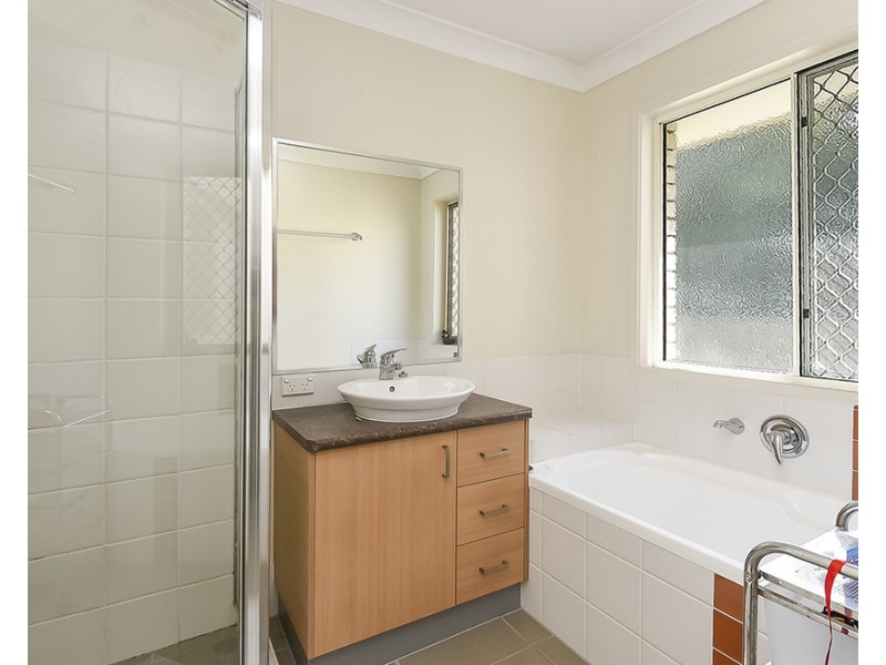 11 Farmer Court, Redbank Plains QLD 4301