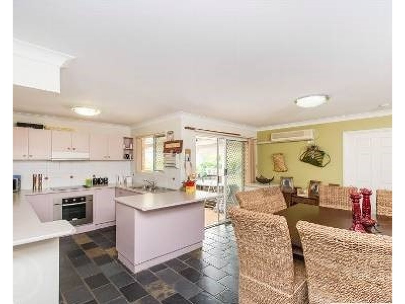 19 Highbury Drive, Crestmead QLD 4132