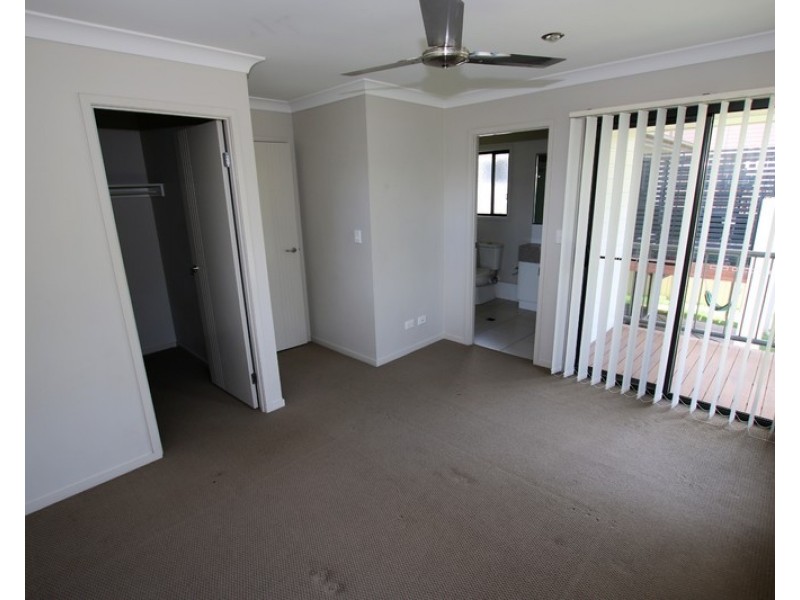 18 Stratus Lane, Coomera QLD 4209