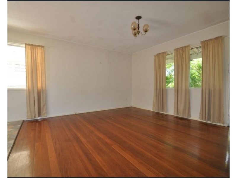 6 Kurrajong Street, Woodridge QLD 4114