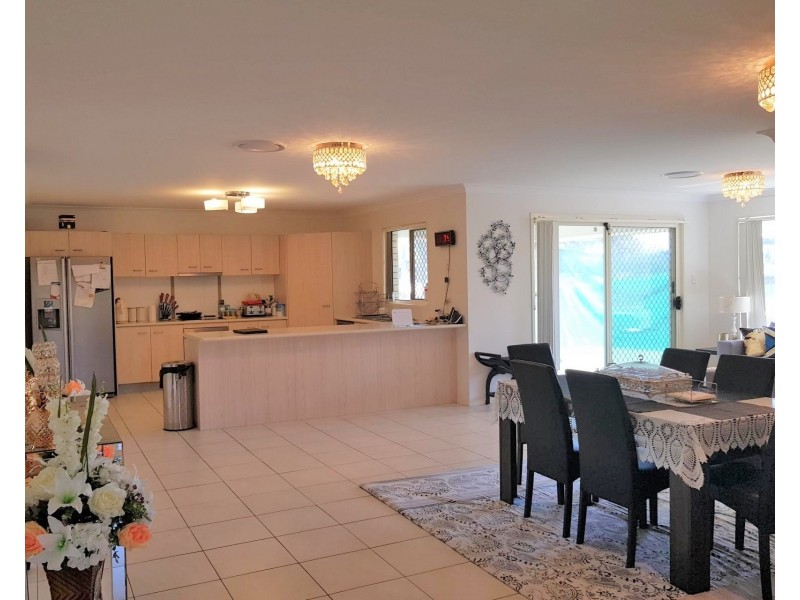 22 Ashmore Close, Marsden QLD 4132
