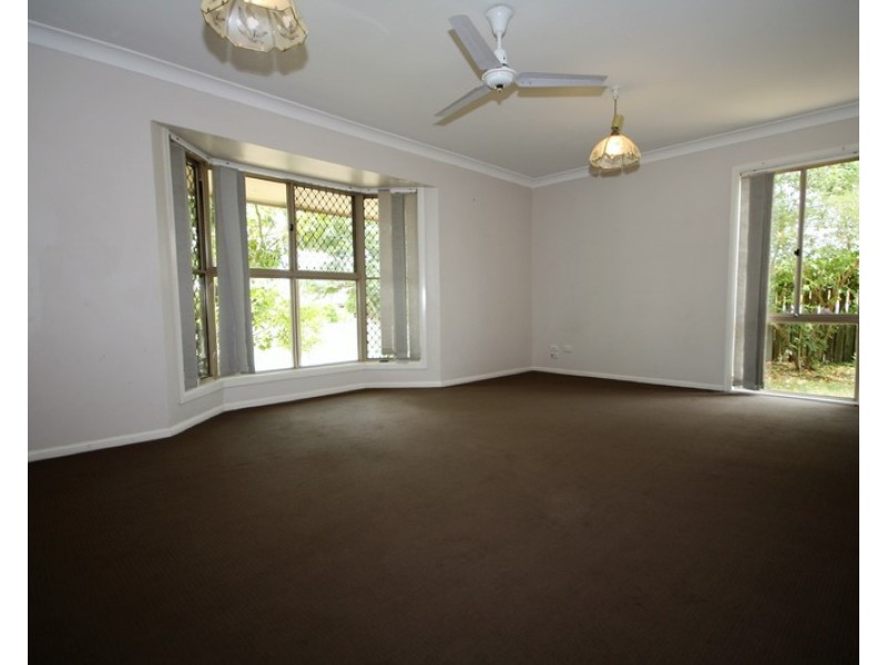 4 Elton Street, Daisy Hill QLD 4127
