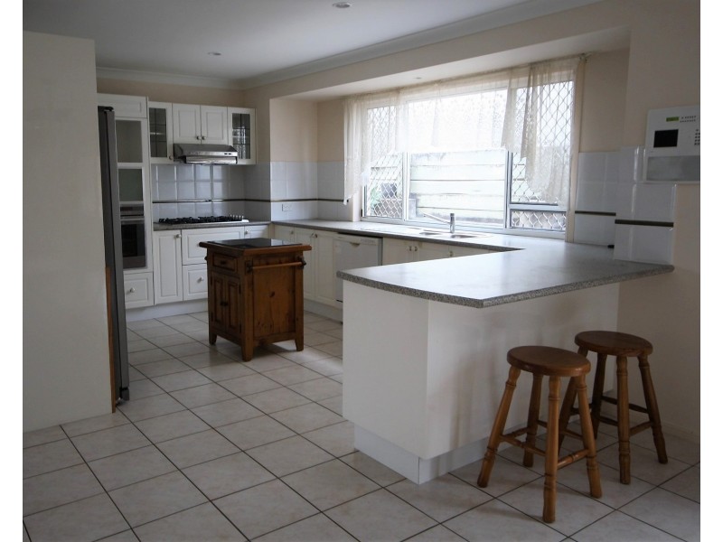 2 Tulipwood Place, Stretton QLD 4116