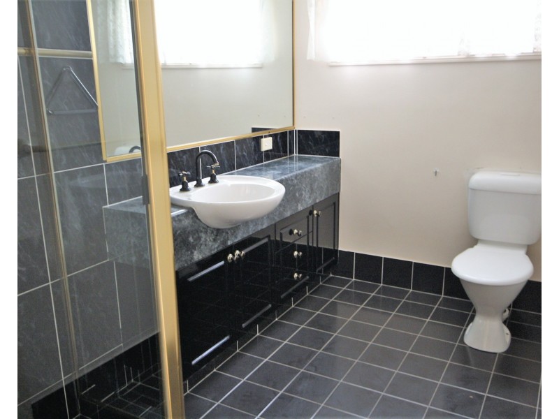 2 Tulipwood Place, Stretton QLD 4116