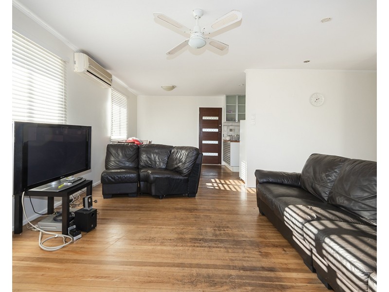 7 Woodrose Street, Kingston QLD 4114