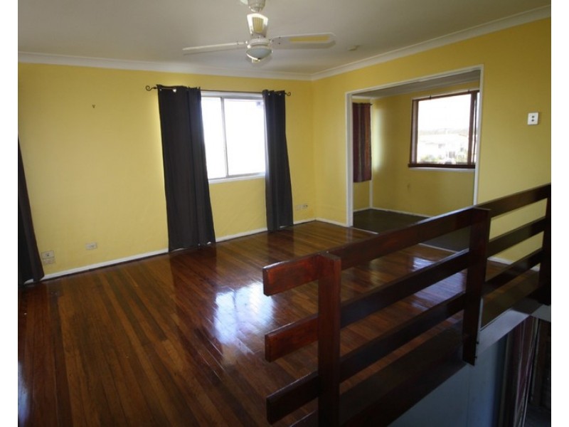 1 Marshall Street, Kingston QLD 4114