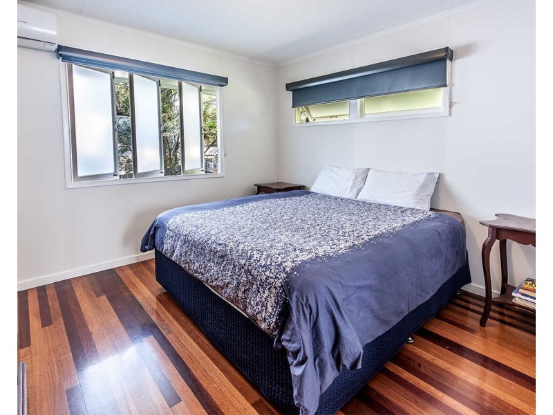 73 Mingera Street, Mansfield QLD 4122