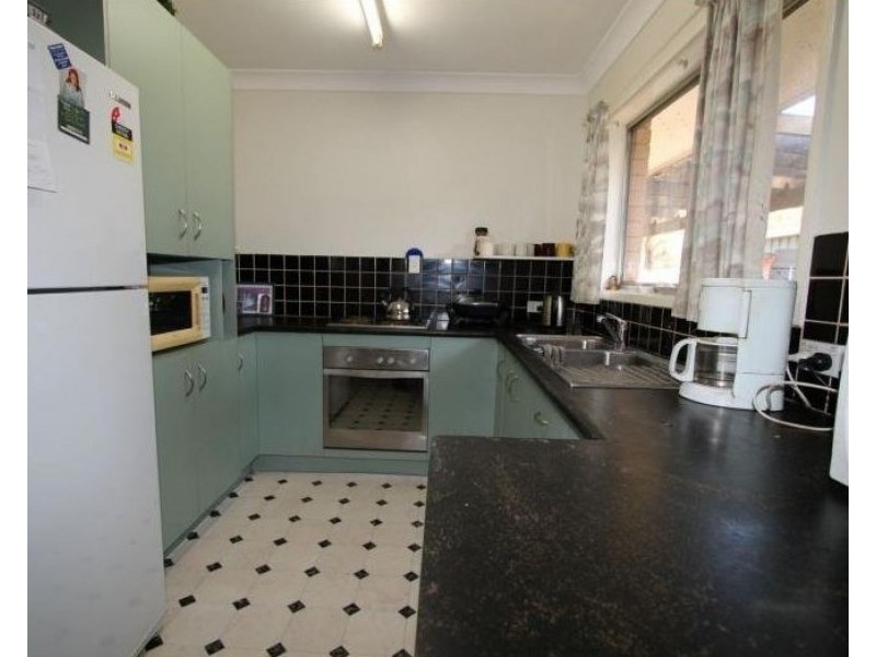 32 MacArthur Crescent, Slacks Creek QLD 4127