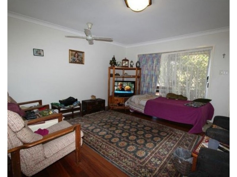 32 MacArthur Crescent, Slacks Creek QLD 4127