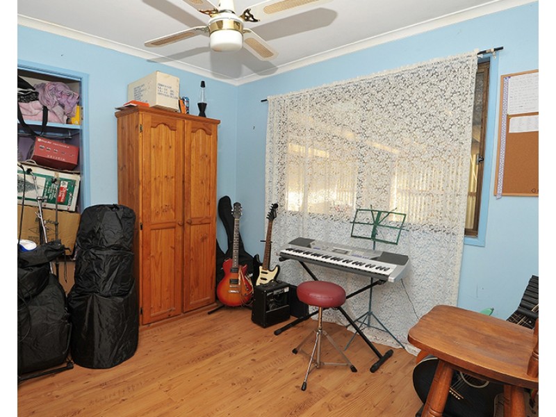 14 Hedley Street, Loganlea QLD 4131