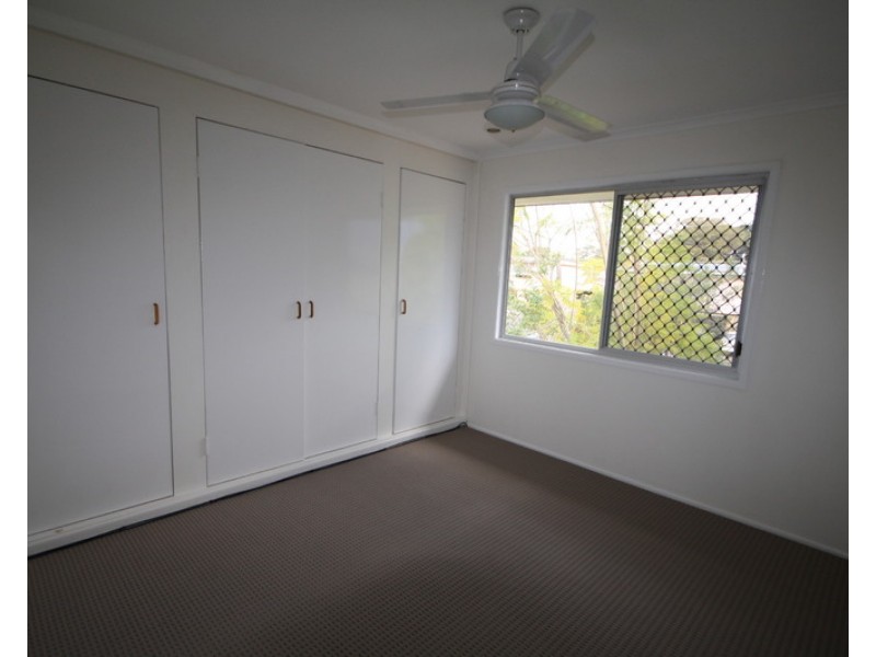 13 Balsa Street, Crestmead QLD 4132