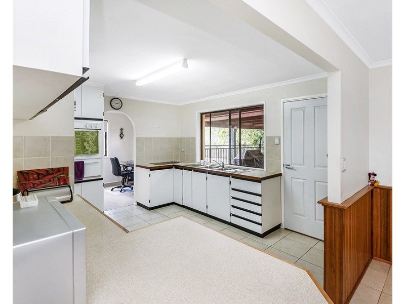 16 Olivia Drive, Kallangur QLD 4503