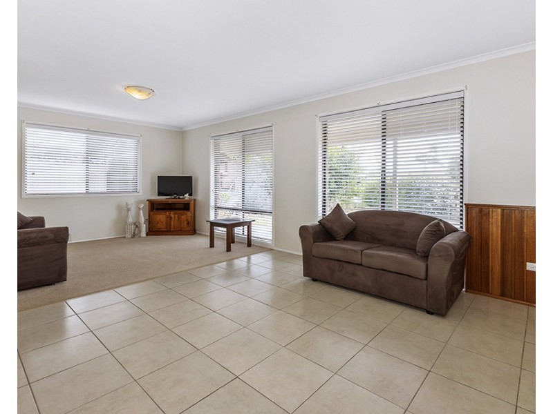 16 Olivia Drive, Kallangur QLD 4503