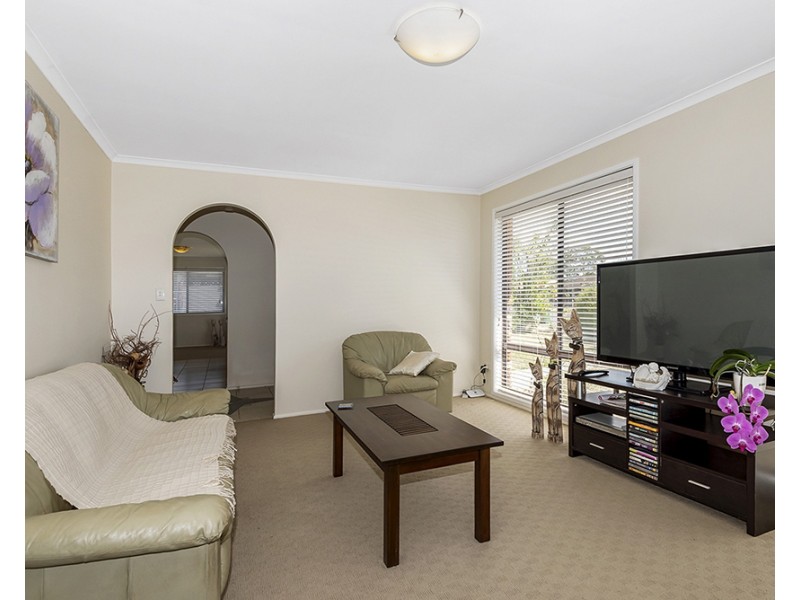 16 Olivia Drive, Kallangur QLD 4503