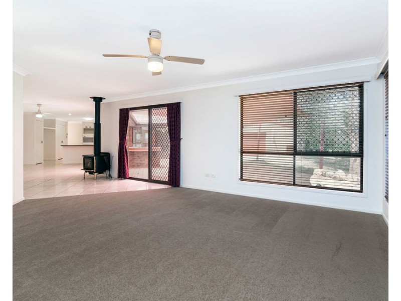 1  Harvard Court, Greenbank QLD 4124