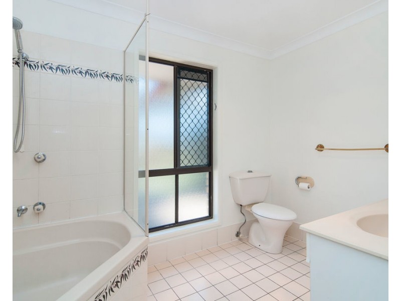 1  Harvard Court, Greenbank QLD 4124