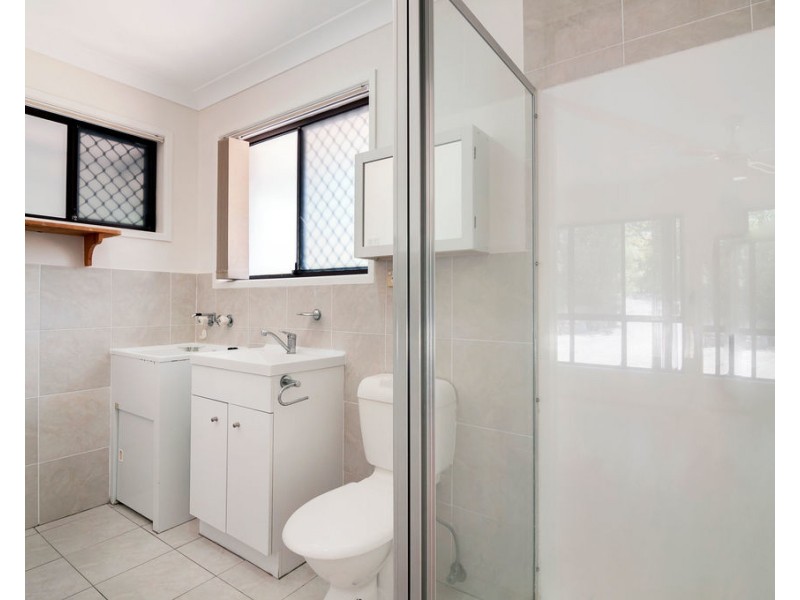 1  Harvard Court, Greenbank QLD 4124