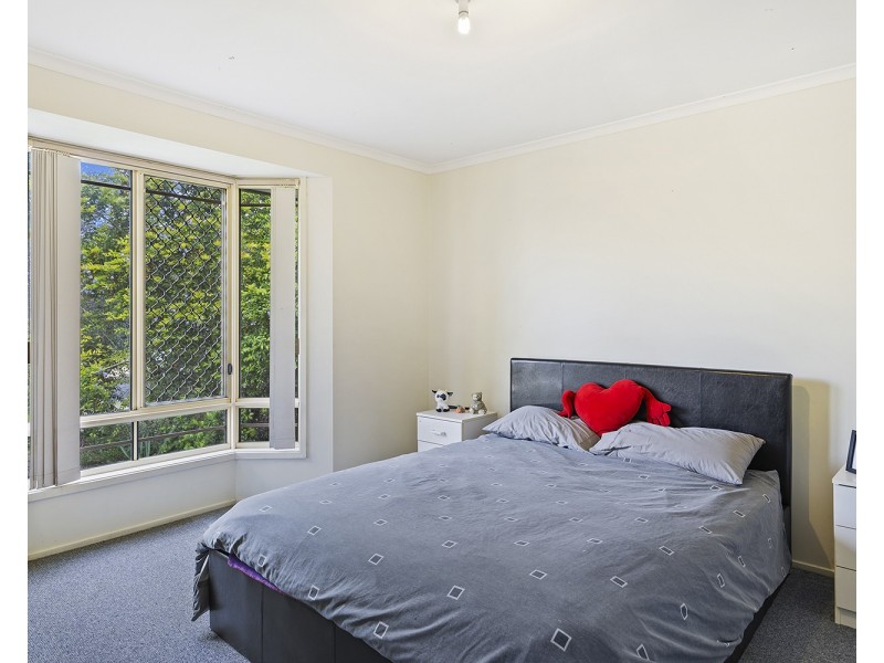 3 Sussanah Terrace, Edens Landing QLD 4207