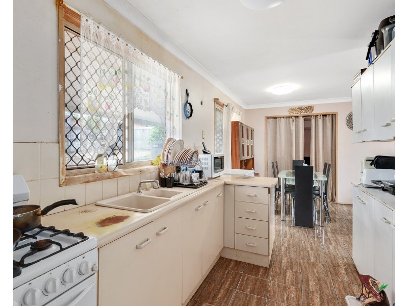7 Barker Street, Boronia Heights QLD 4124