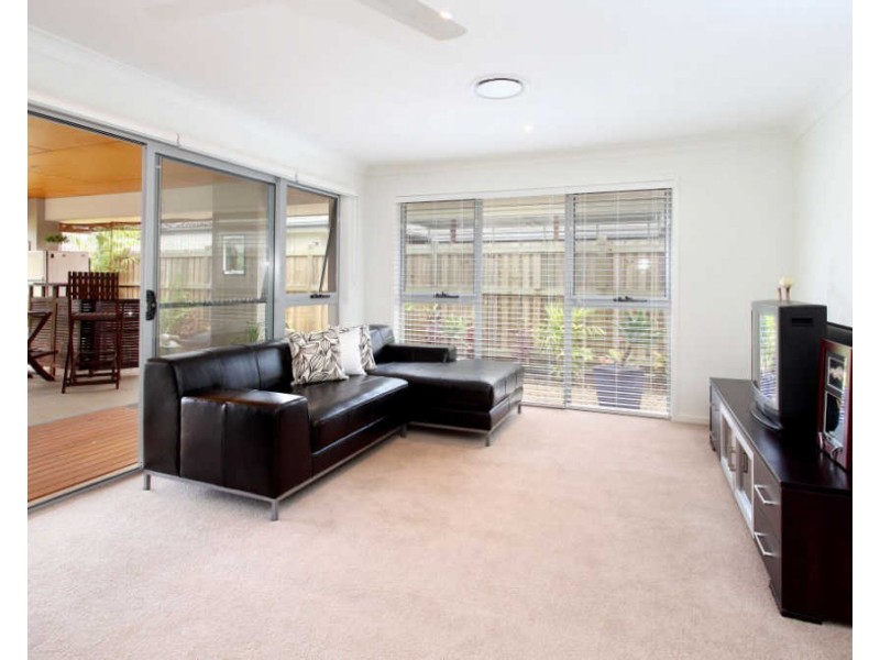 49 Watervale Parade, Wakerley QLD 4154