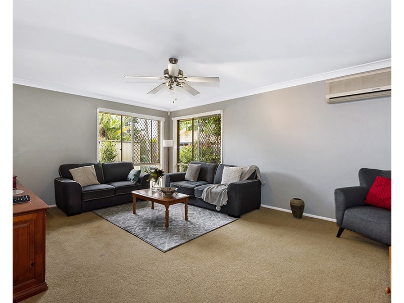 5 Horton Place, Forest Lake QLD 4078