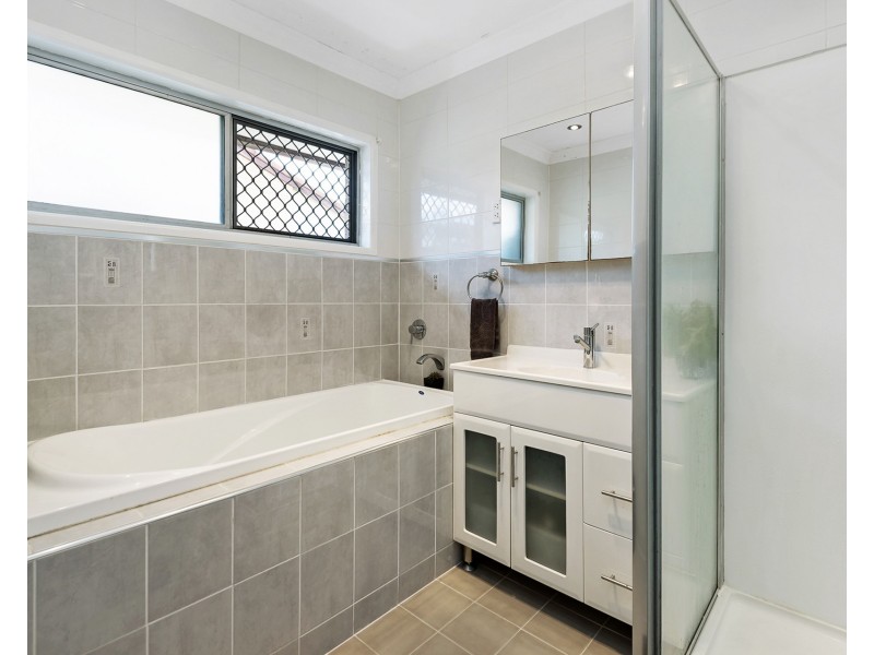 10 Celosia Street, Daisy Hill QLD 4127