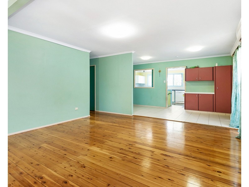 19 Ewinga Street, Kingston QLD 4114