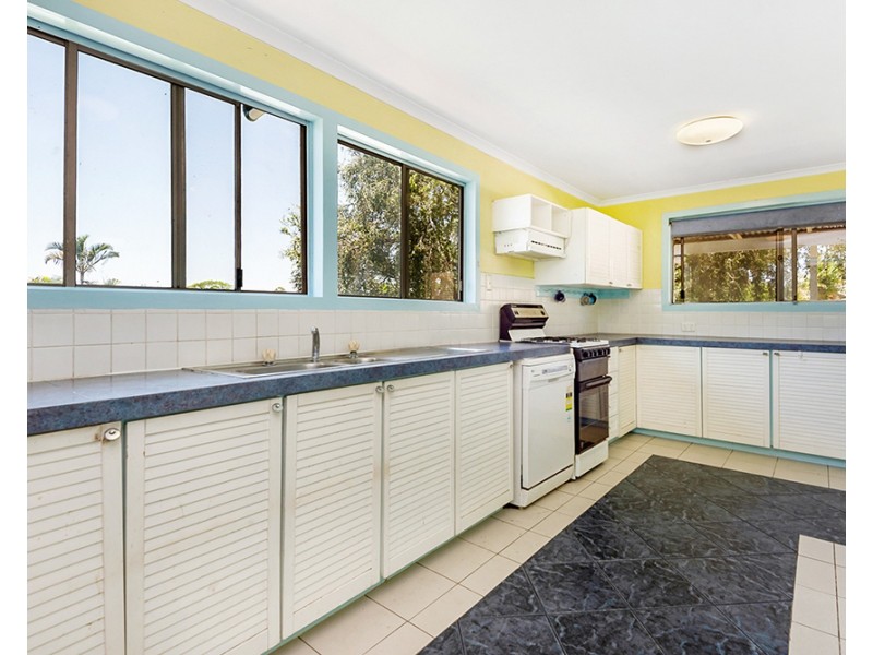19 Ewinga Street, Kingston QLD 4114