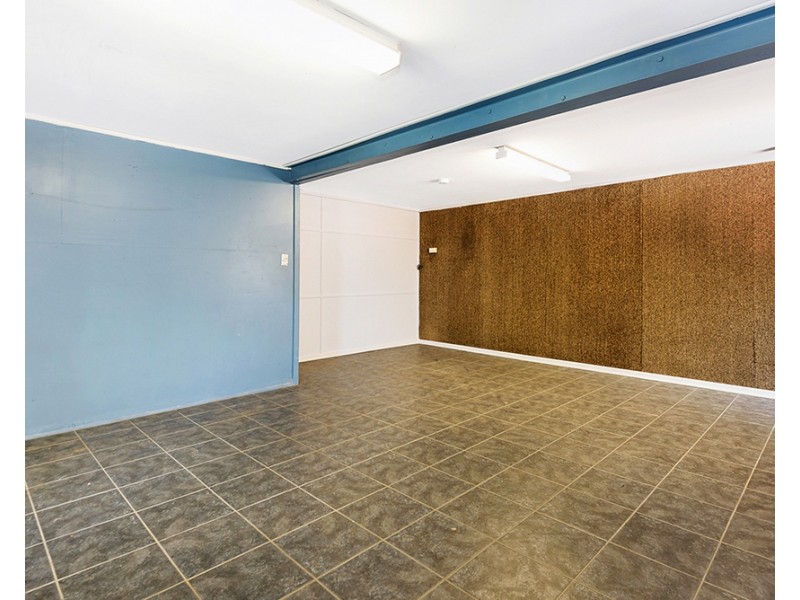19 Ewinga Street, Kingston QLD 4114