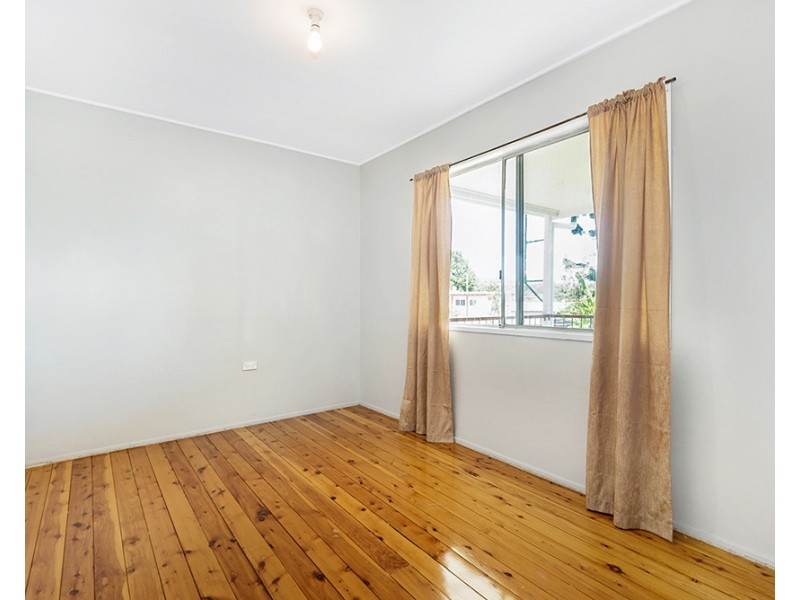 19 Ewinga Street, Kingston QLD 4114