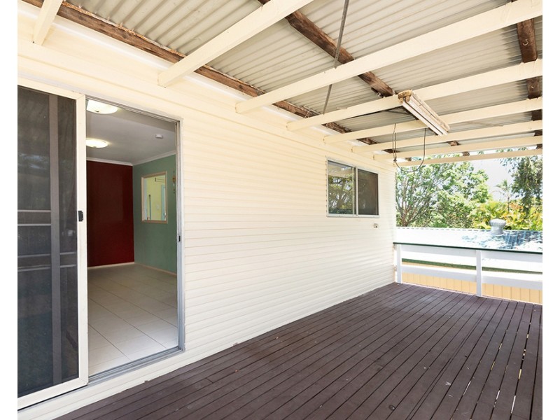 19 Ewinga Street, Kingston QLD 4114