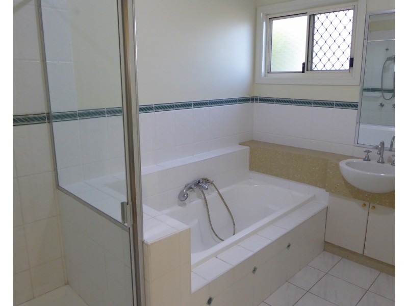 1 Moonie Avenue, Murarrie QLD 4172