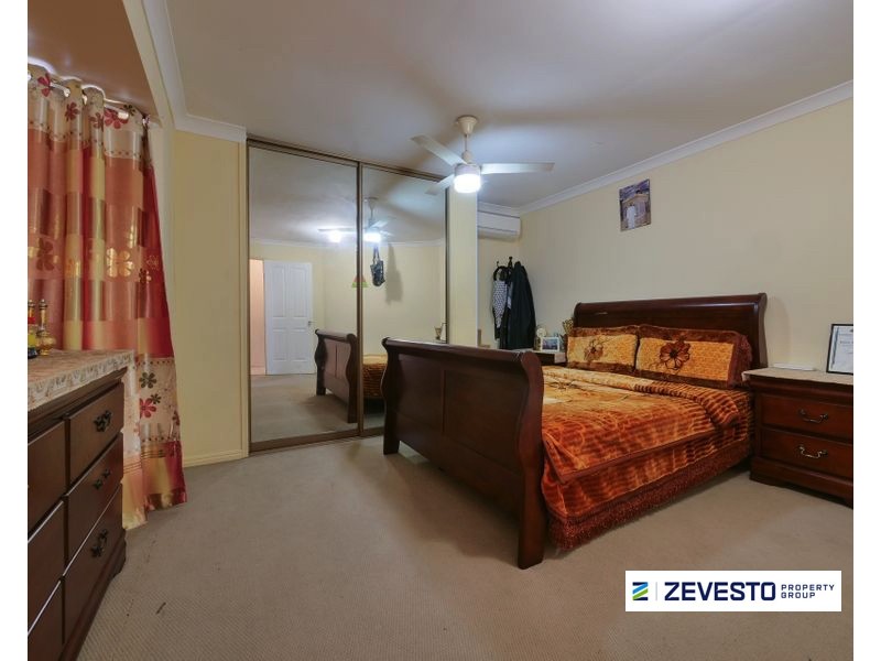 27 Robert South Drive, Crestmead QLD 4132