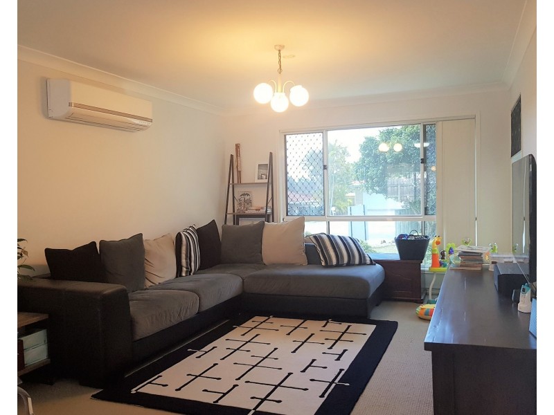 7 Rosegum Rise, Regents Park QLD 4118